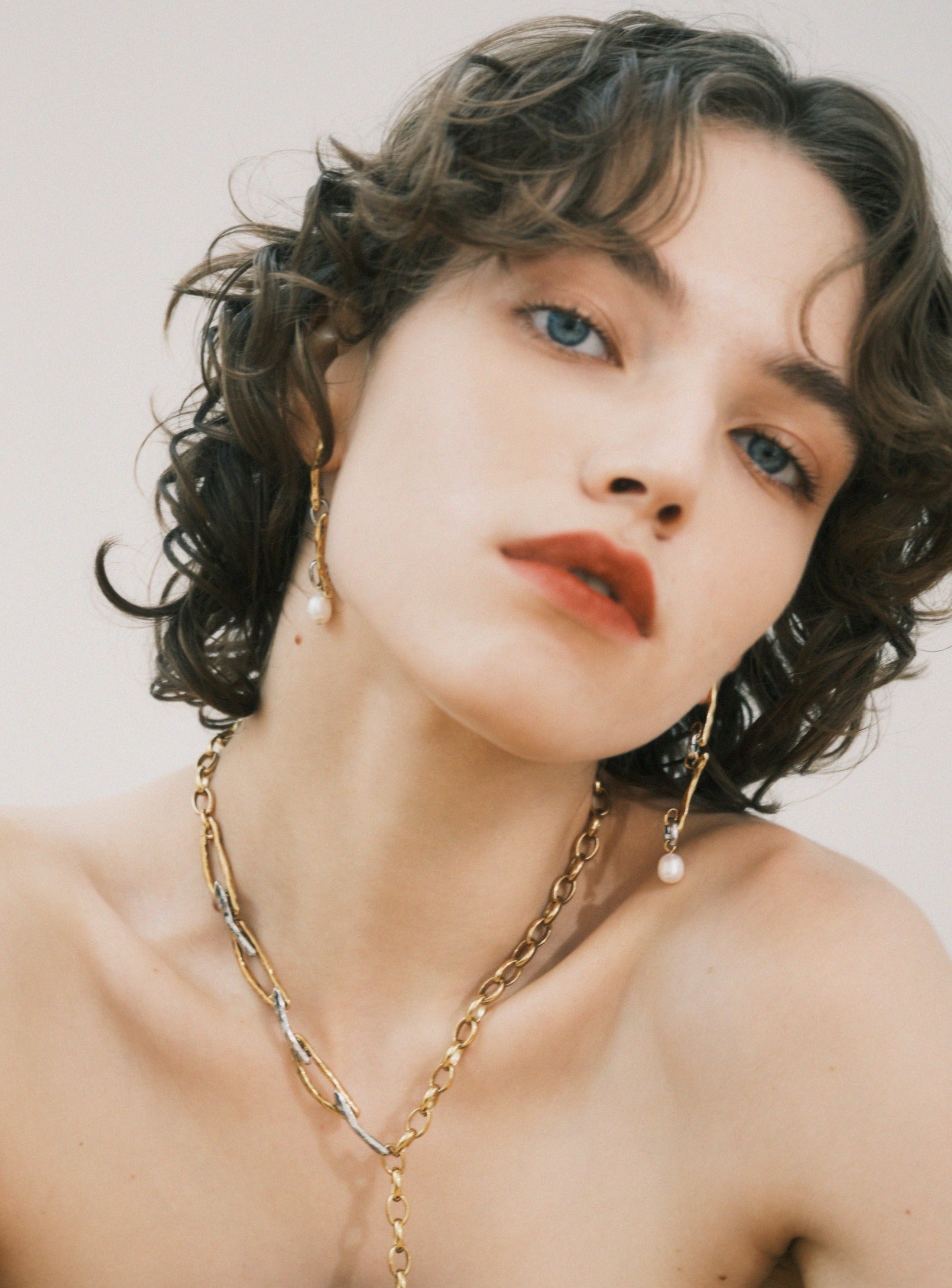 アクセサリー ADER.bijoux FANTASIE stone pierce ADER.bijoux（アデルビジュー）｜BATEAUX baroque pearl pierce