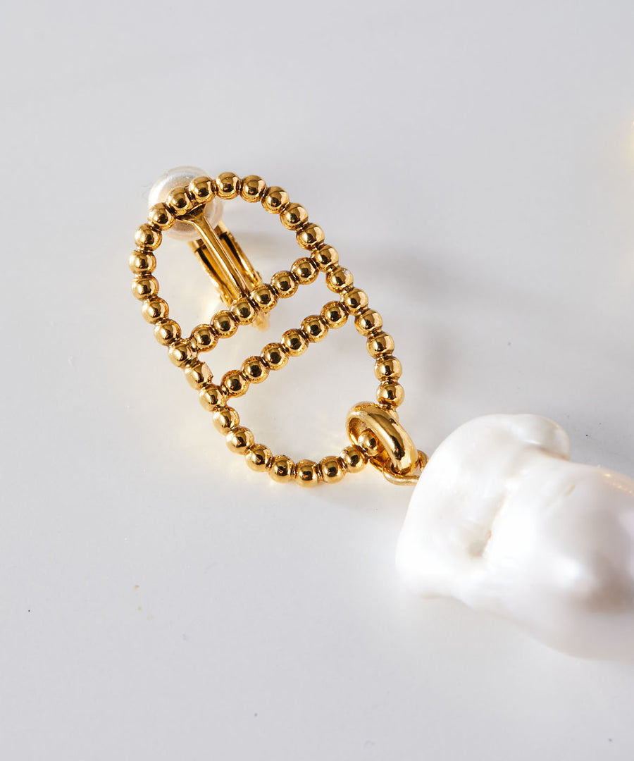 BATEAU baroque pearl earring