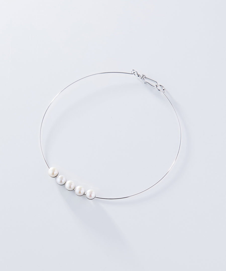 GEM pearl choker