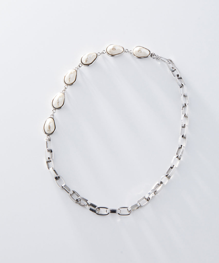 PEARL motif chain necklace