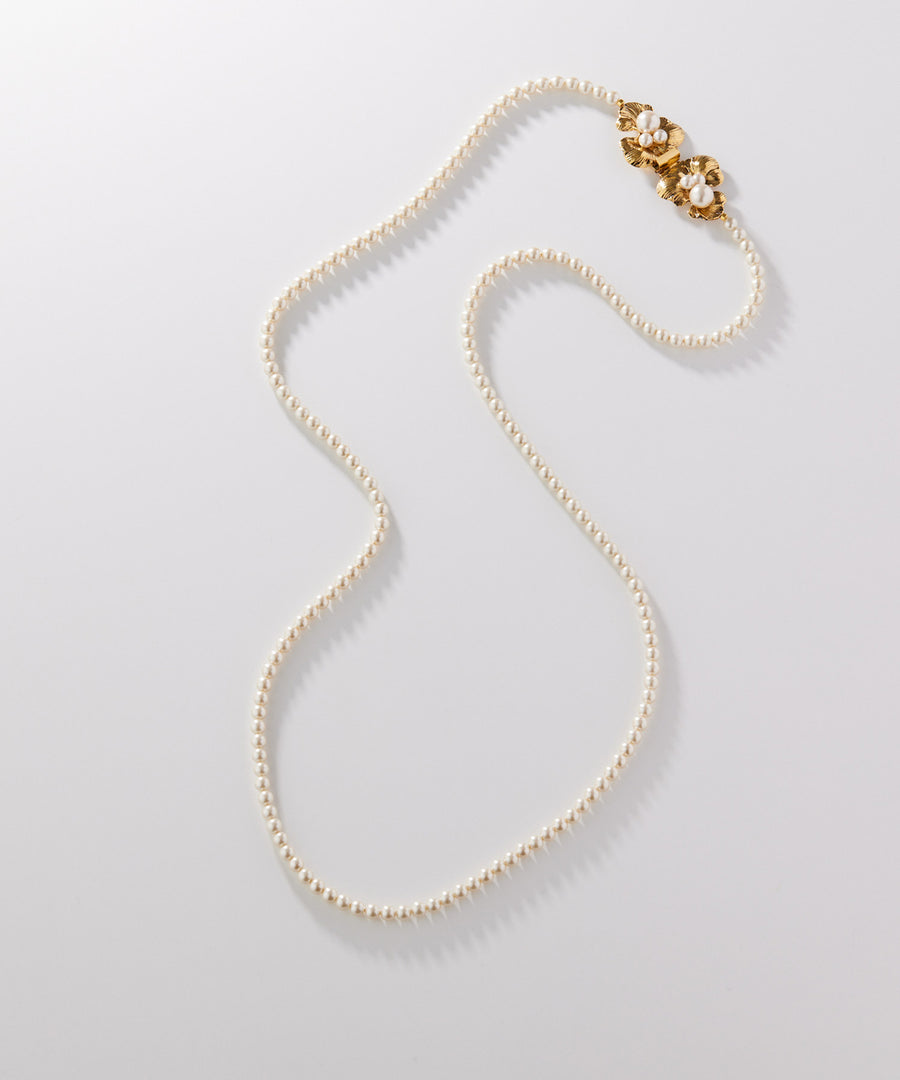 PETAL pearl long necklace