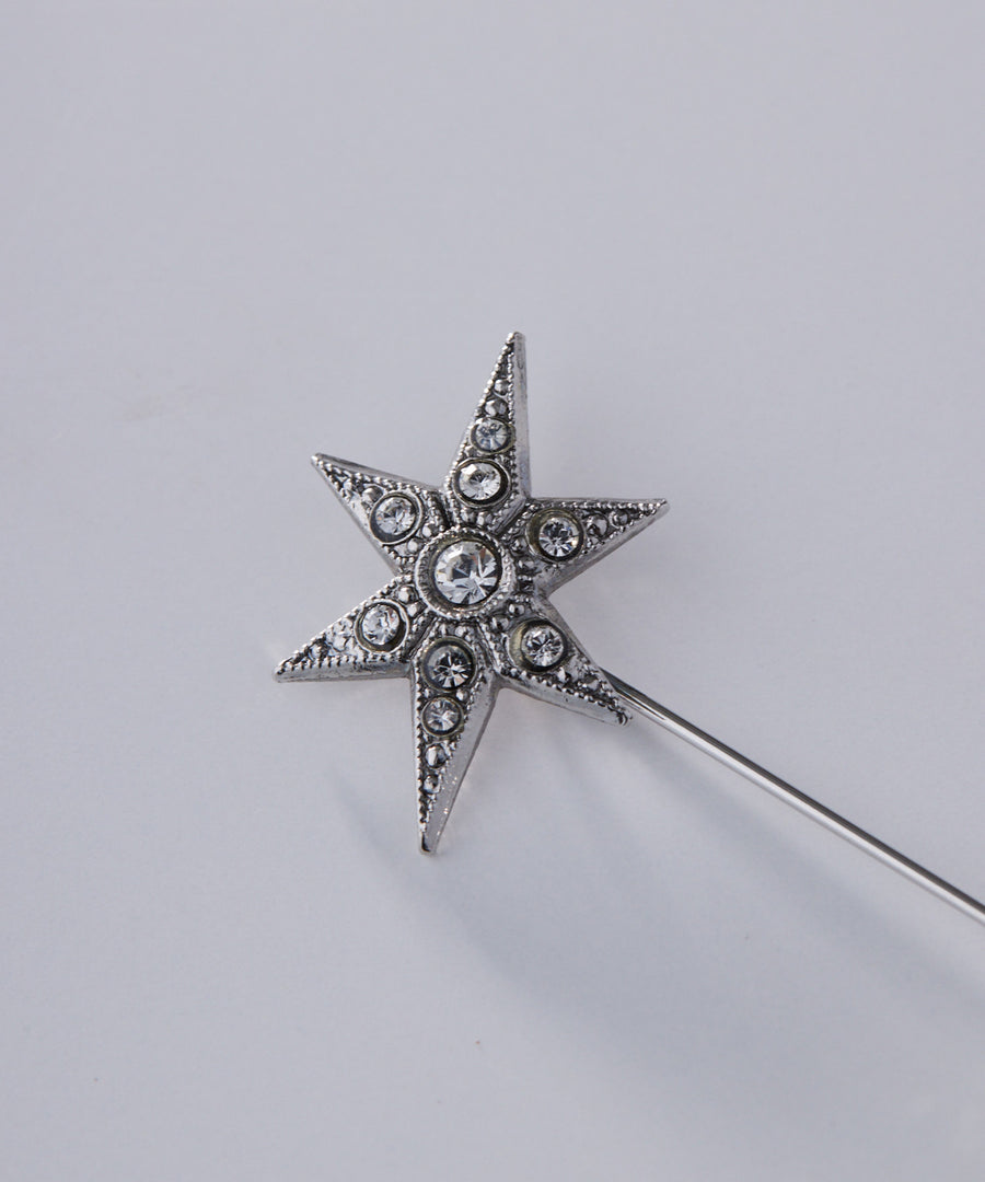 STAR pin brooch