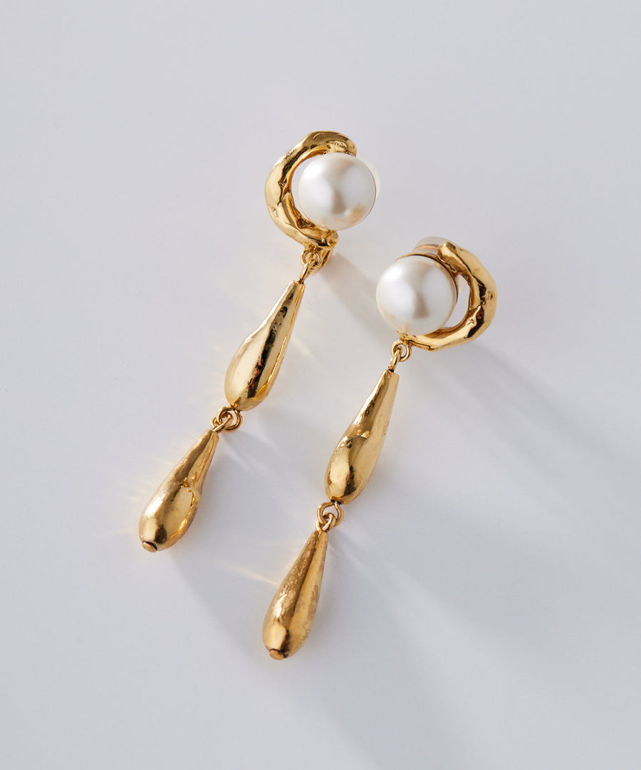 GOUTTE pearl earring