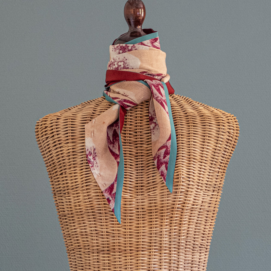 Slim French Wave Scarf