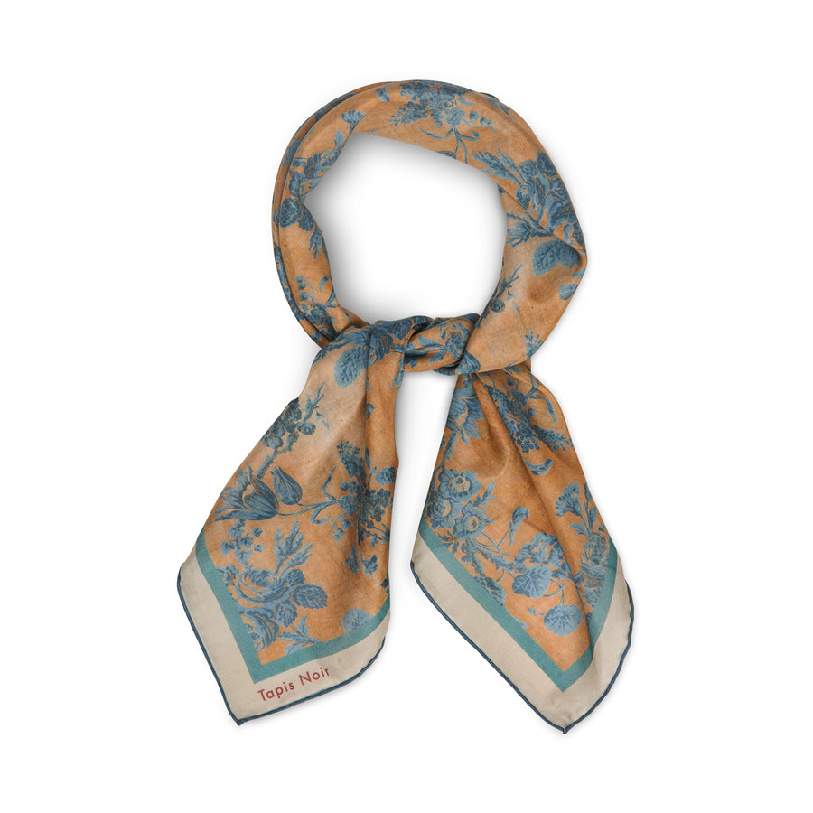 Light Dahlia Scarf /スカーフ